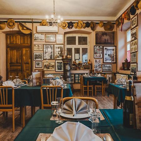 Hotel Pelikan Virpazar Bagian luar foto
