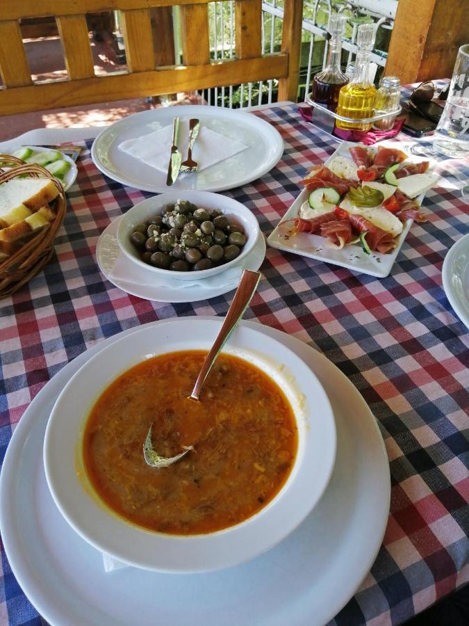 Hotel Pelikan Virpazar Bagian luar foto