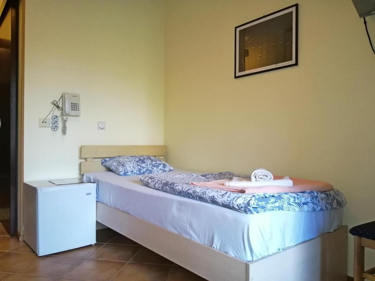 Hotel Pelikan Virpazar Bagian luar foto