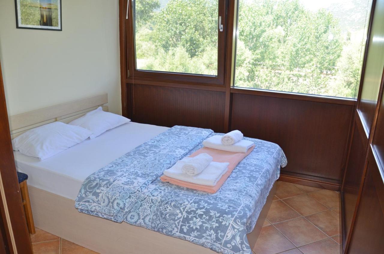 Hotel Pelikan Virpazar Bagian luar foto