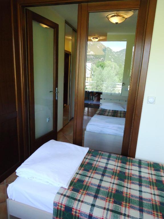 Hotel Pelikan Virpazar Bagian luar foto
