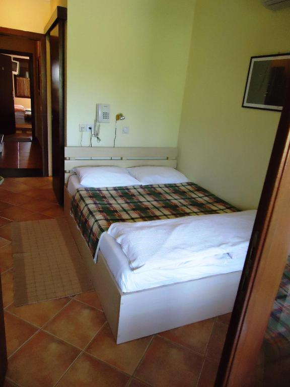 Hotel Pelikan Virpazar Bagian luar foto