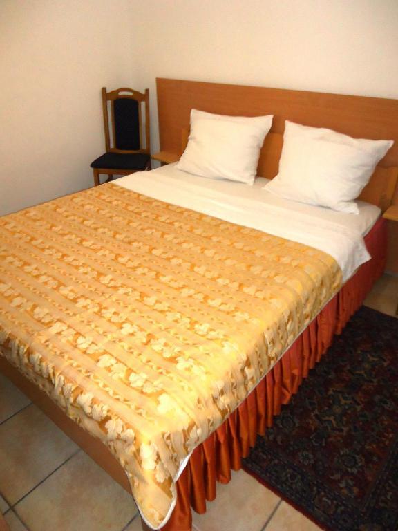 Hotel Pelikan Virpazar Bagian luar foto