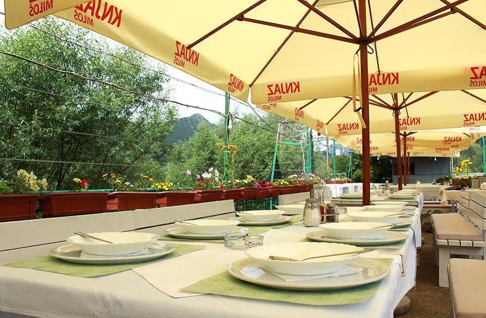 Hotel Pelikan Virpazar Bagian luar foto